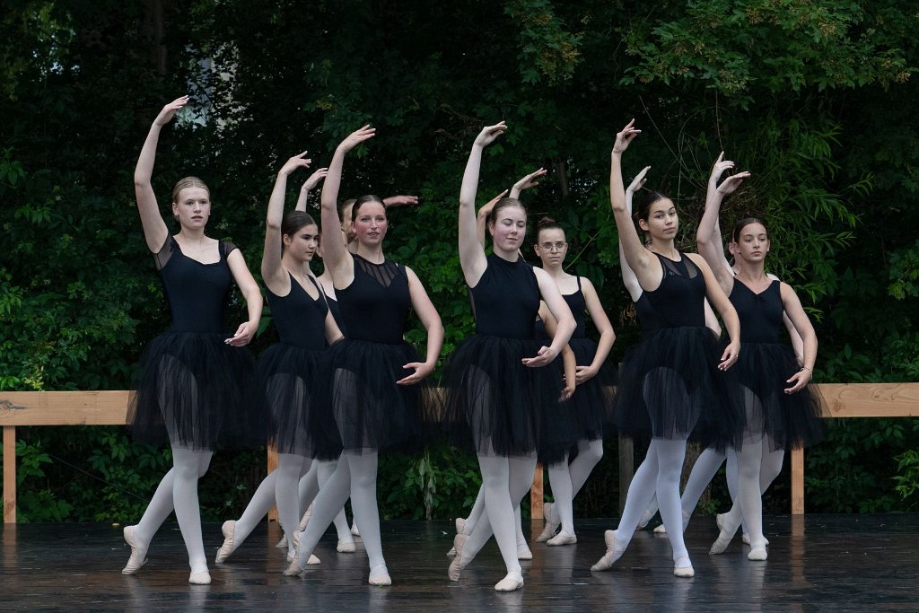 Show 18 179.jpg
